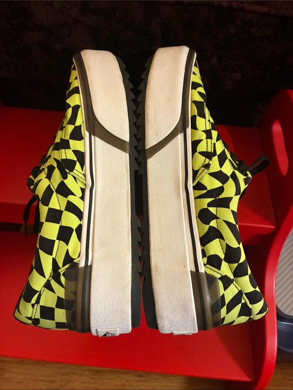 Vans Checkerboard Low-Top Sneakers Neon acid green/Black glow in the dark mens 9
